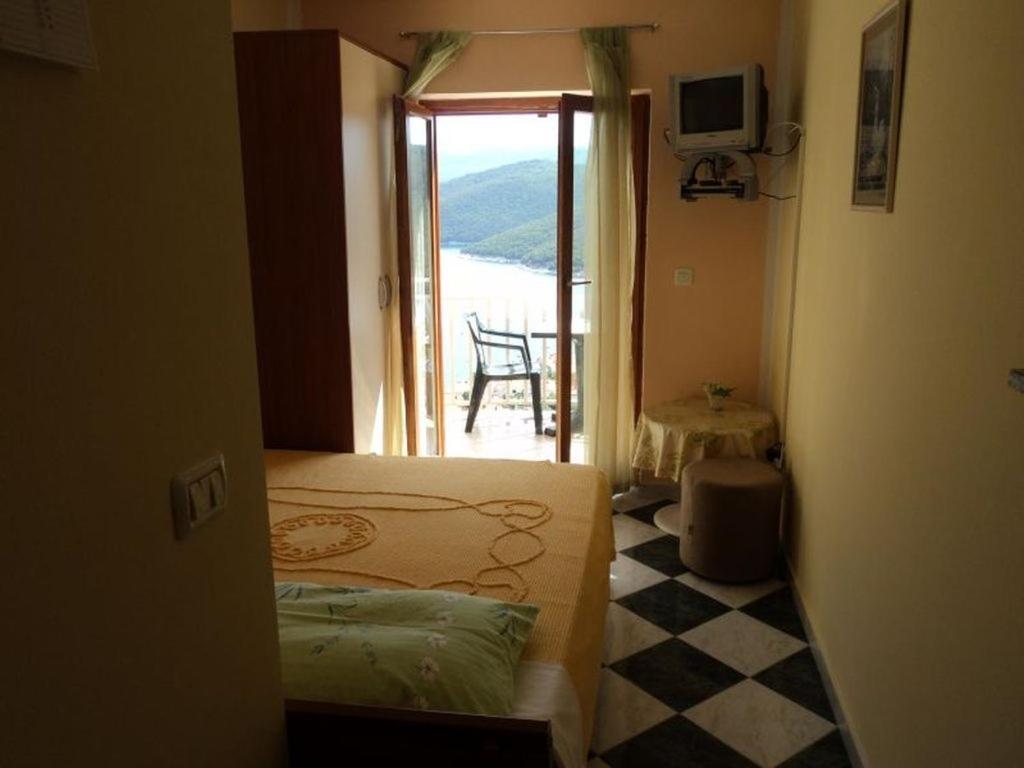 Apartments And Rooms With Parking Space Rabac, Labin - 12368 Esterno foto